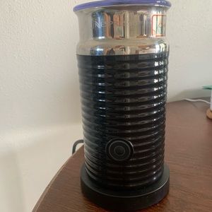Nespresso Aeroccino 3 milk frother